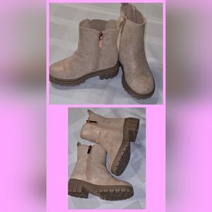 Stylish Kids Cupcake Couture Tan Boots with Pink Zipper